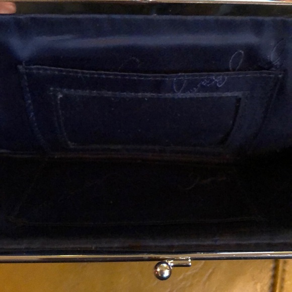 Vera Bradley Twirly Birds Navy Clutch Wallet - Picture 3 of 8